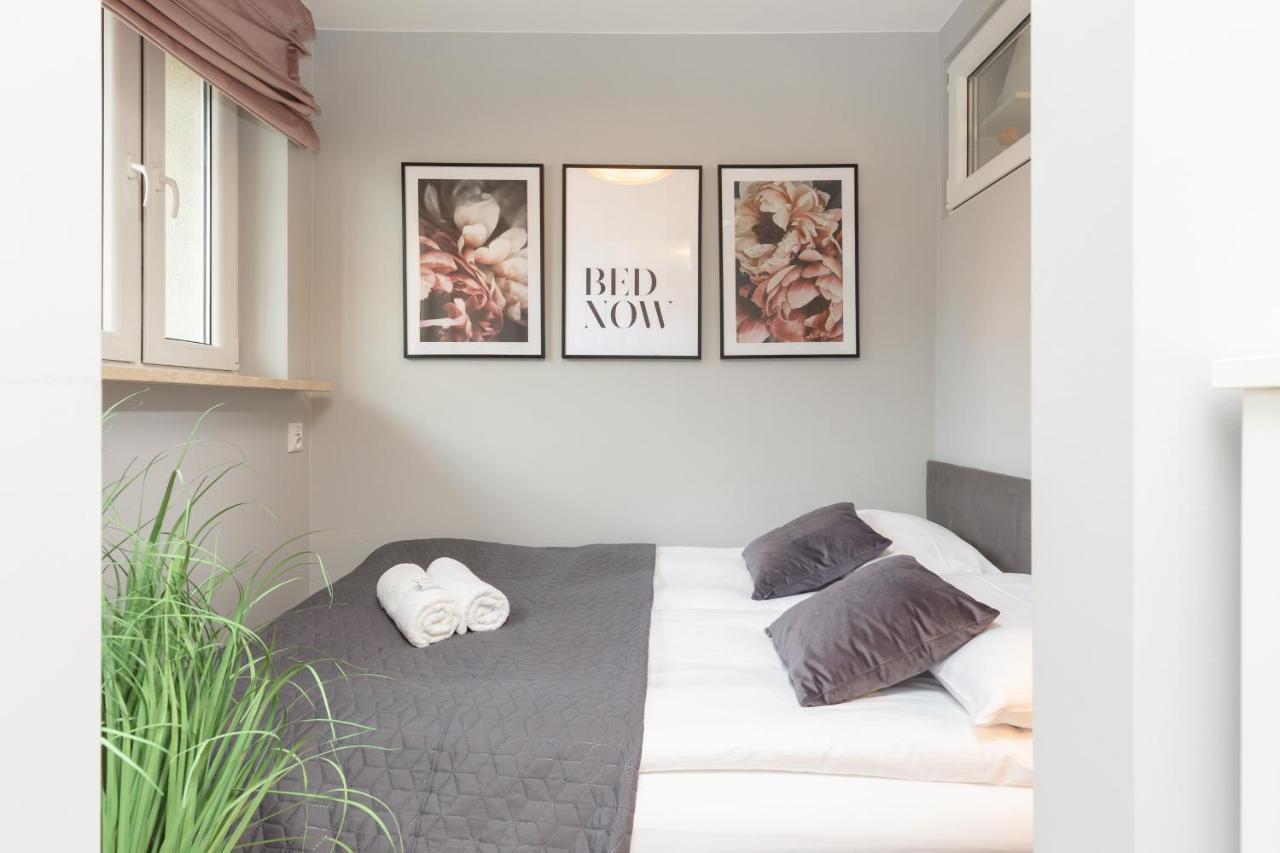 City Center Apartment Near The Vistula By Noclegi Renters Varşovia Exterior foto